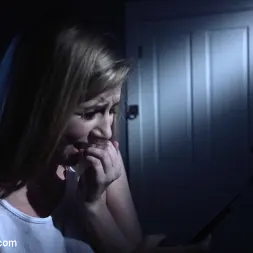 Ryan Riesling en El mal truco (foto 22) Ryan Riesling en 'Kink' El mal truco (Miniatura 22)