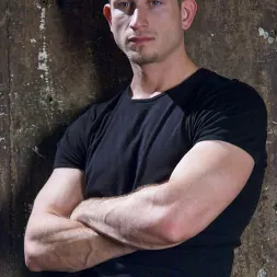 Abbey Brooks に 'Kink' 不穏な娼婦 (サムネイル 1)