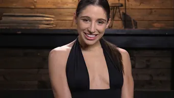 Abella Danger 在 'Pain Slut Abella Danger Suffers in Grueling Predicament Bondage'