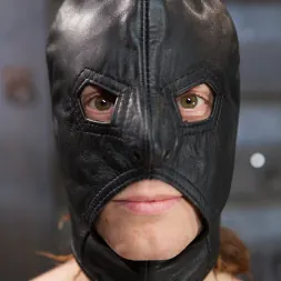 Adriana Chechik に 'Kink' モデルや奴隷の訓練 -  3日目 (サムネイル 12)