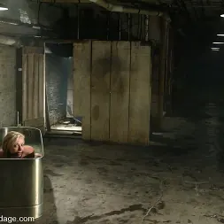 Adrianna Nicole en 'Kink' James y Adrianna Nicole (Miniatura 12)