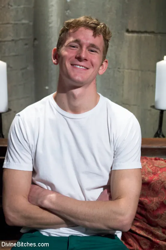 Kink 'A Divine Giantess' starring Aiden Starr (Photo 3)