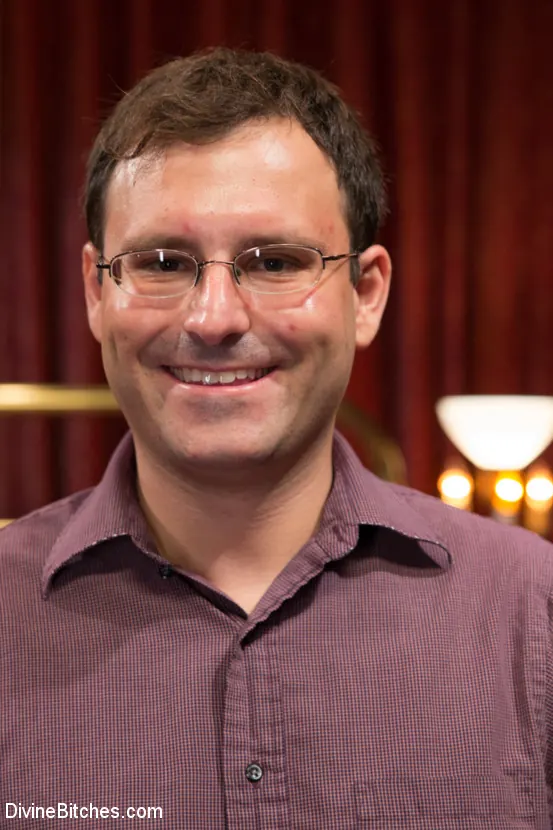 Kink '女性化と放棄' 主演 Aiden Starr (写真 2)