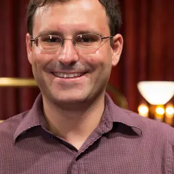 Aiden Starr に 'Kink' 女性化と放棄 (サムネイル 2)