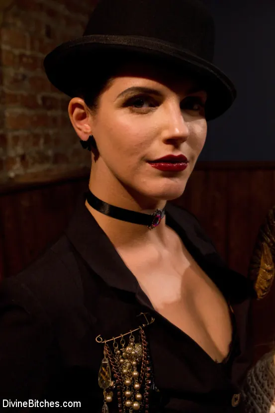 Kink 'La Semence Des Vampires' starring Aiden Starr (Photo 1)