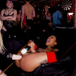 Aiden Starr en 'Kink' A las putas anales masoquistas les encanta todo en el baile BDSM (Miniatura 3)