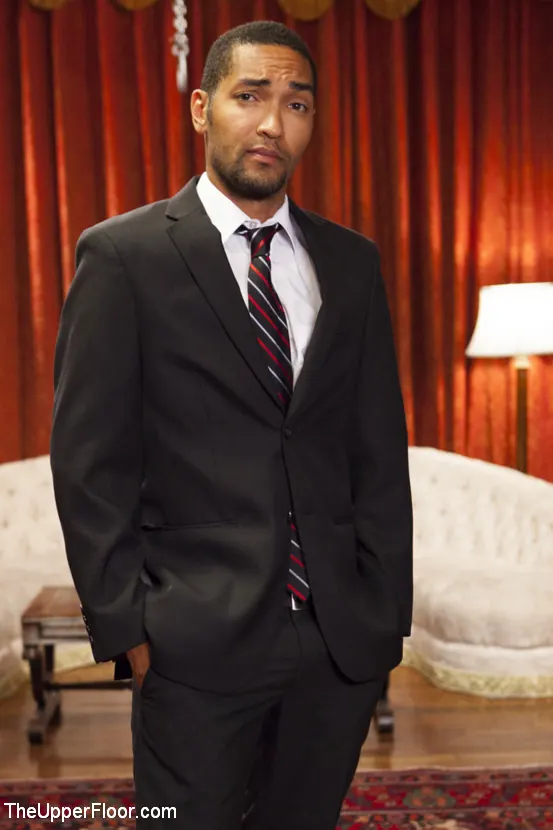 Kink 'Orgía de esclavos desencadenada' protagonizando Aiden Starr (foto 6)