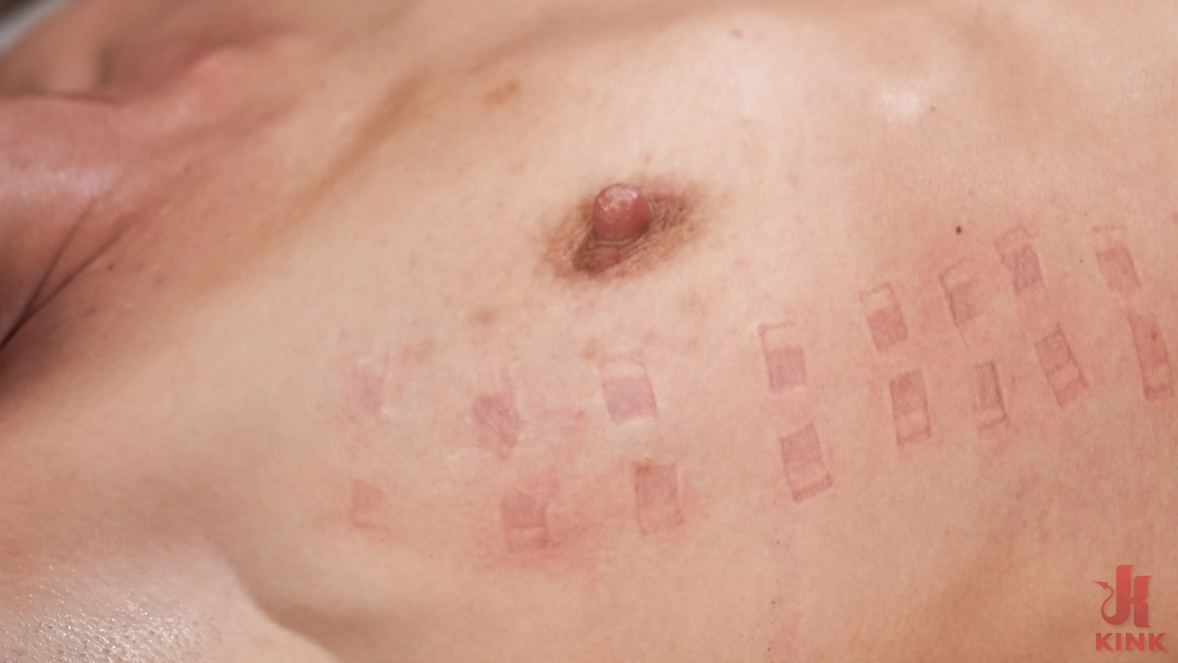 Kink 'Dulce desesperación' protagonizando Aiden Starr (foto 15)