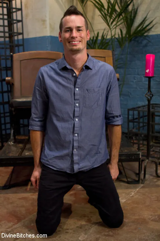 Kink 'Ultimate Humiliation, TRUE DEVOTION!!!!' starring Aiden Starr (Photo 2)