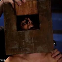 Akira Raine en 'Kink' Audiciones para 4 chicas, día 1 (Miniatura 4)