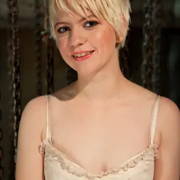 Alani Pi に 'Kink' 銅によるカミング (サムネイル 1)