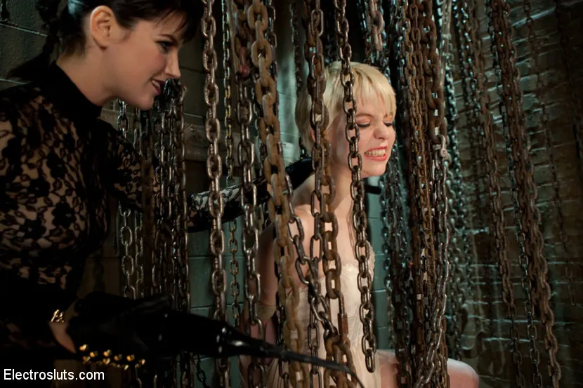 Kink 'Electric Chains Keeps her Captive' starring Alani Pi (Photo 15)