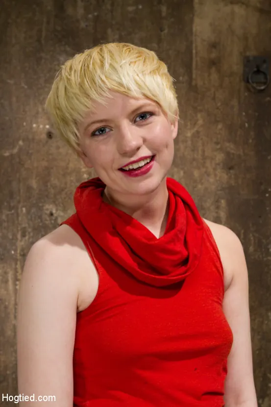 Kink 'Bienvenida Alani Pi a HogTied' protagonizando Alani Pi (foto 2)