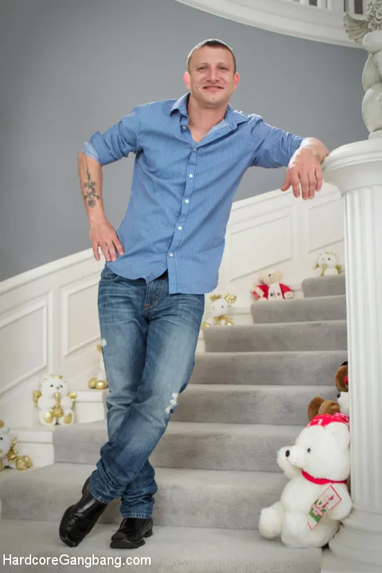 Kink 'All I want for Christmas...' starring Aleksa Nicole (Photo 15)