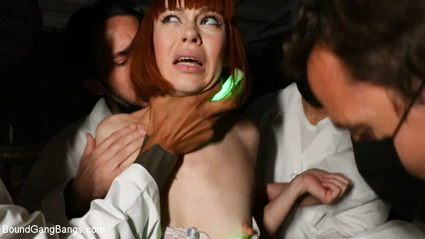 Kink 'Samhain Slut：Alexa Novaがハロウィーンで2枚詰め' 主演 Alexa Nova (写真 3)