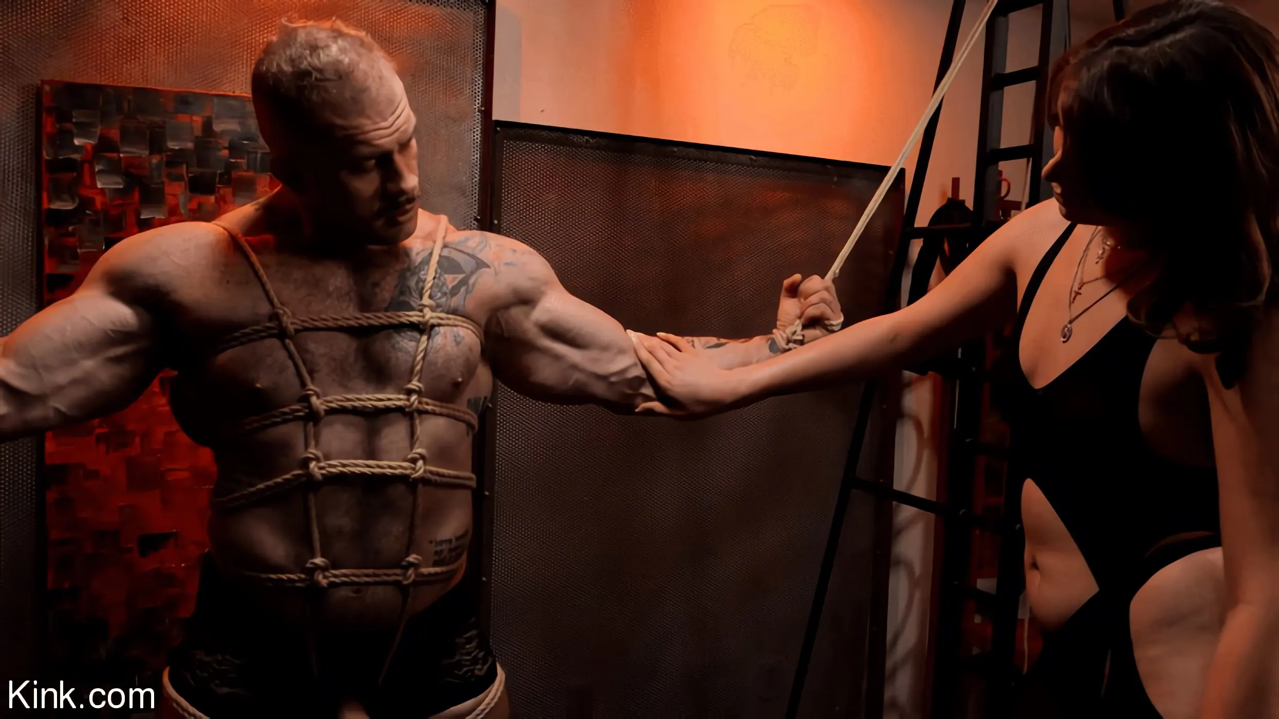 Kink 'Beauty and the Beast: Alexa Scout and Davin Strong' starring Alexa Scout (Photo 3)