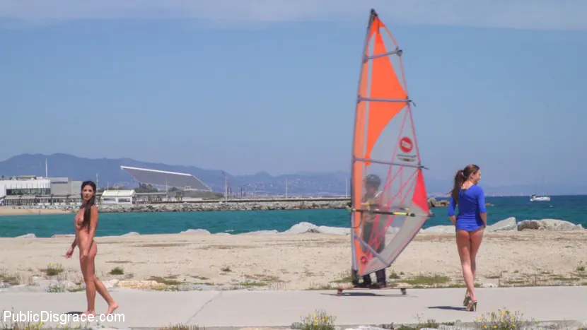 Alexa Tomas en 'is The Slutty Pet - Part 1' from 'Kink' (foto 5) Kink 'is The Slutty Pet - Part 1' protagonizando Alexa Tomas (foto 5)