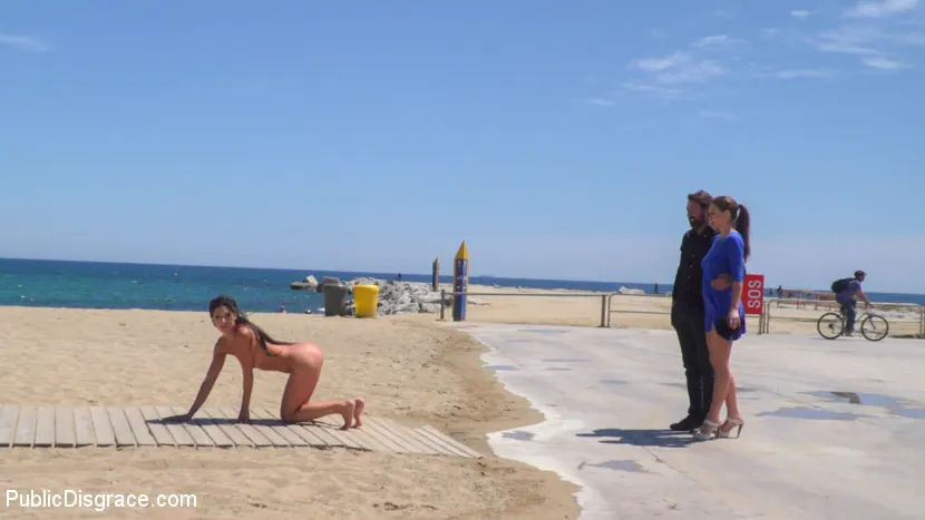 Alexa Tomas en 'is The Slutty Pet - Part 1' from 'Kink' (foto 6) Kink 'is The Slutty Pet - Part 1' protagonizando Alexa Tomas (foto 6)