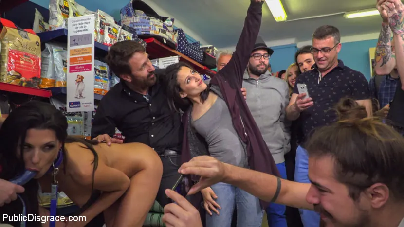 Alexa Tomas に 'is The Slutty Pet - Part 1' from 'Kink' (写真 24) Kink 'is The Slutty Pet - Part 1' 主演 Alexa Tomas (写真 24)