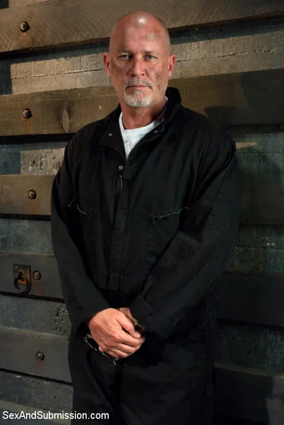 Kink 'メカニック：巨大な自然のおっぱいおっぱいと支配！' 主演 Alia Janine (写真 11)