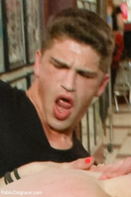 Kink 'Propiedad de la princesa Donna' protagonizando Alice Frost (foto 10)