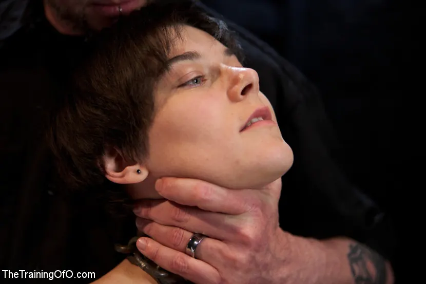 Kink 'Día 2 de los esclavos abandonados' protagonizando Alice Kingsnorth (foto 2)