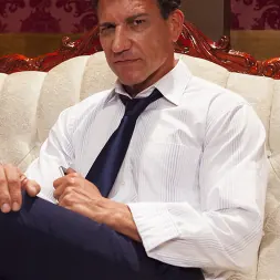 Alice March に 'Kink' スレイブ・ガールズはプライベートBDSMパーティーで暴露され、アナウンスされた (サムネイル 11)