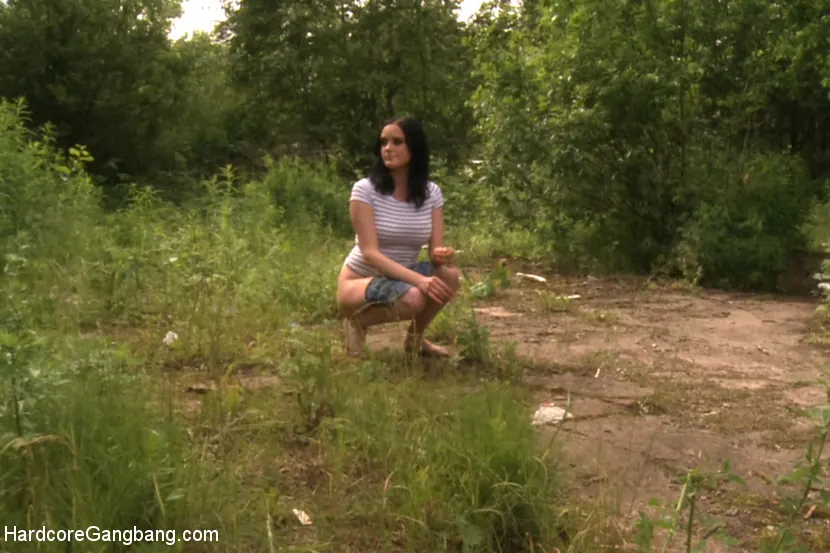 Kink '¡La primera sesión porno de una chica amateur! ¡Doble anal! ¡Doble vagina!' protagonizando Alina Perry (foto 1)