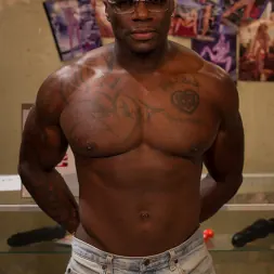 Alisha Adams en 'Kink' Ruta 69: Camioneros bienvenidos. ¡Puta de tienda porno doble penetración! (Miniatura 13)