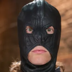 Allie James に 完璧な小さないたずらをする、2日目 (写真 1) Allie James に 'Kink' 完璧な小さないたずらをする、2日目 (サムネイル 1)