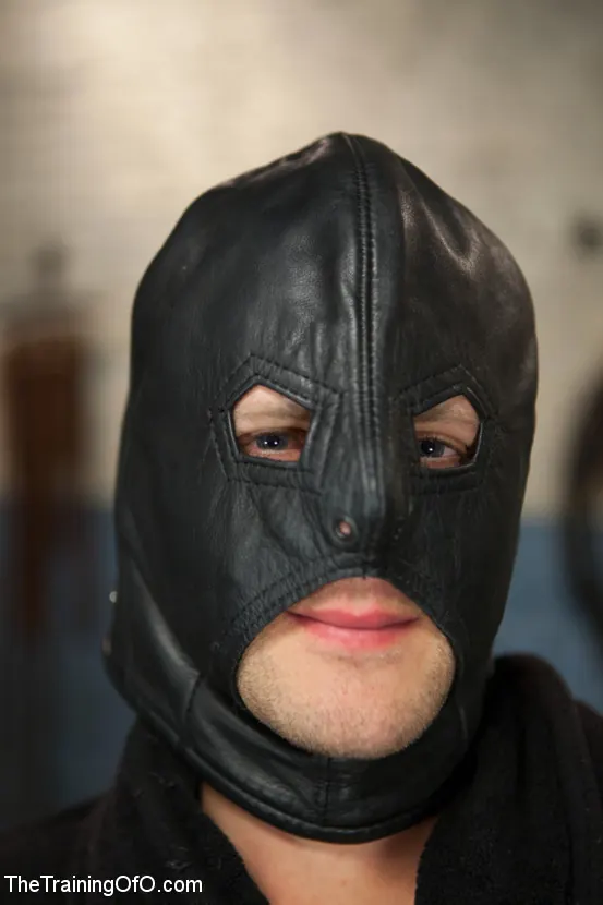 Kink 'Entrenando a un perfecto chupapollas, día tres' protagonizando Allie James (foto 14)