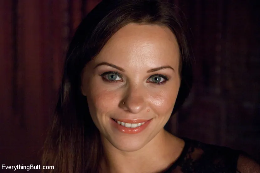 Kink 'アナルマジック' 主演 Alysa (写真 2)