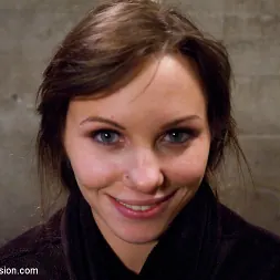 Alysa に ロシアのスパイ (写真 16) Alysa に 'Kink' ロシアのスパイ (サムネイル 16)