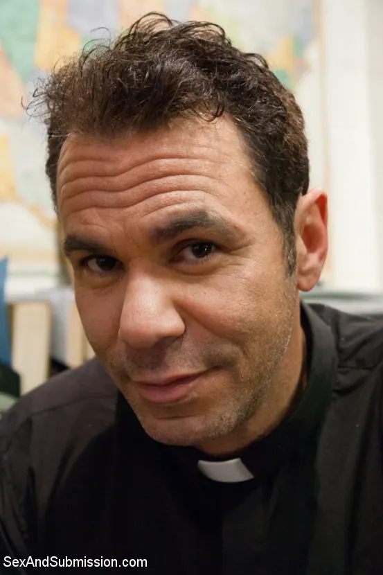 Amanda Tate en '¡Los acosadores son jodidos y castigados!' from 'Kink' (foto 1) Kink '¡Los acosadores son jodidos y castigados!' protagonizando Amanda Tate (foto 1)