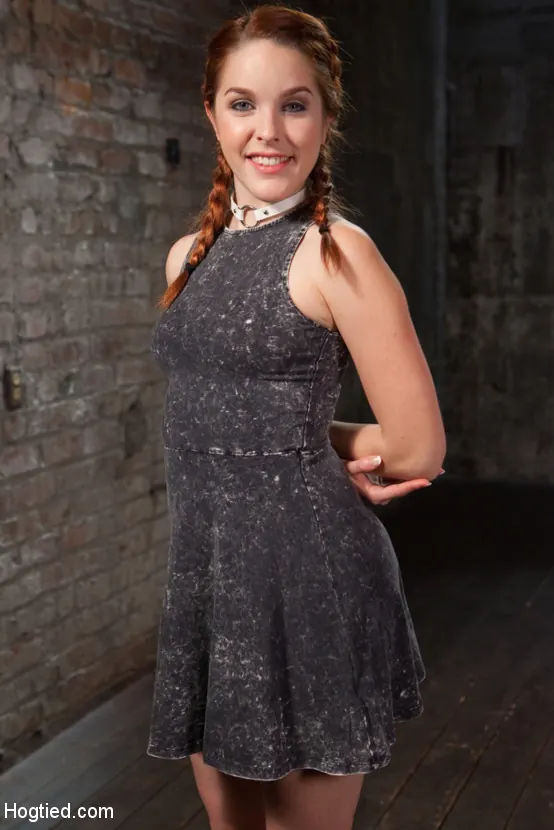 Amarna Miller に 'セクシーなスペインの淫乱は、痛み、ホットワックス、オルガスムで縛られています!' from 'Kink' (写真 2) Kink 'セクシーなスペインの淫乱は、痛み、ホットワックス、オルガスムで縛られています!' 主演 Amarna Miller (写真 2)