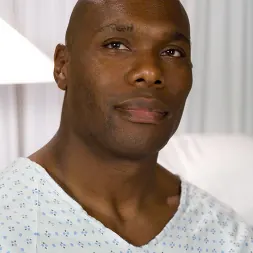 Amber Keen に 'Kink' いたずらな夜の看護婦アンバーとトリナ (サムネイル 15)