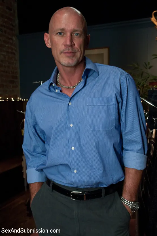 Kink 'The Shoplifter' starring Amy Brooke (Photo 18)