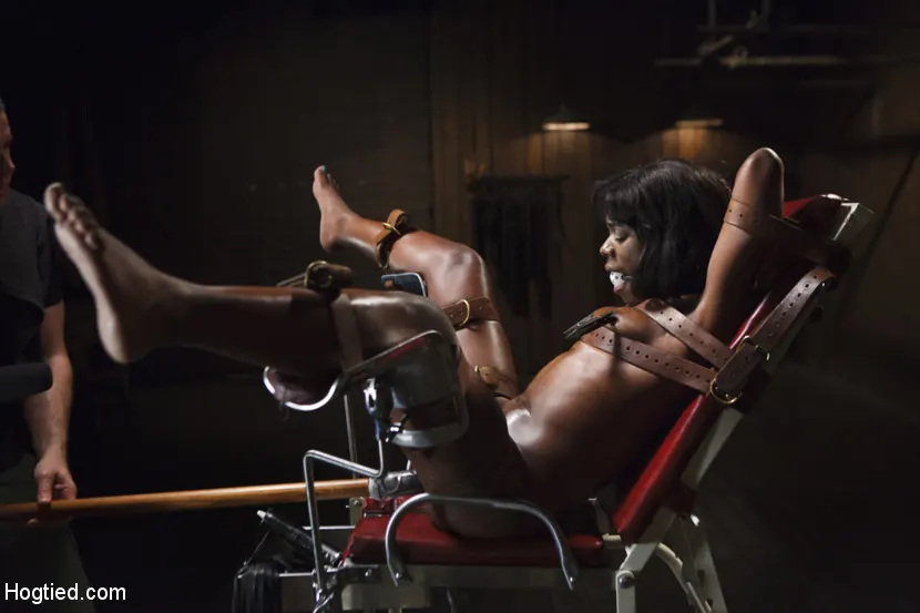 Kink 'Extreme Orgasms' 主演 Ana Foxxx (写真 17)