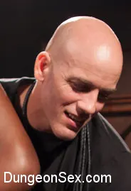 Kink 'エボニー服従はタイトなボンデージで犯さ' 主演 Ana Foxxx (写真 10)