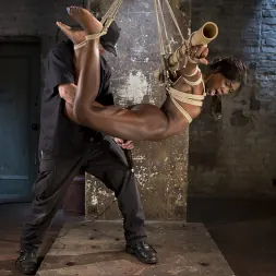 Ana Foxxx に 'Kink' 残忍なボンデージと苦しみの美しいエボニーの女王 (サムネイル 7)