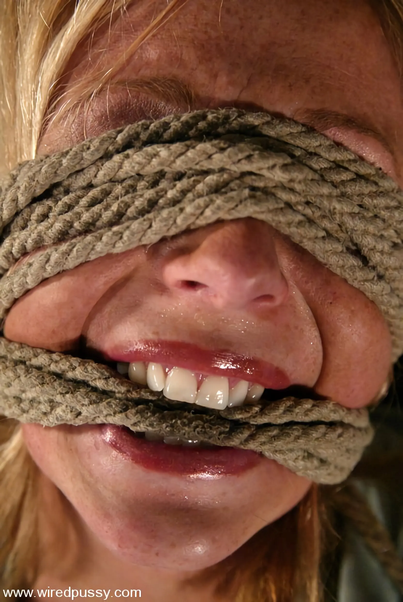 Kink 'and Sandra Romain' 主演 Angelene Black (写真 3)