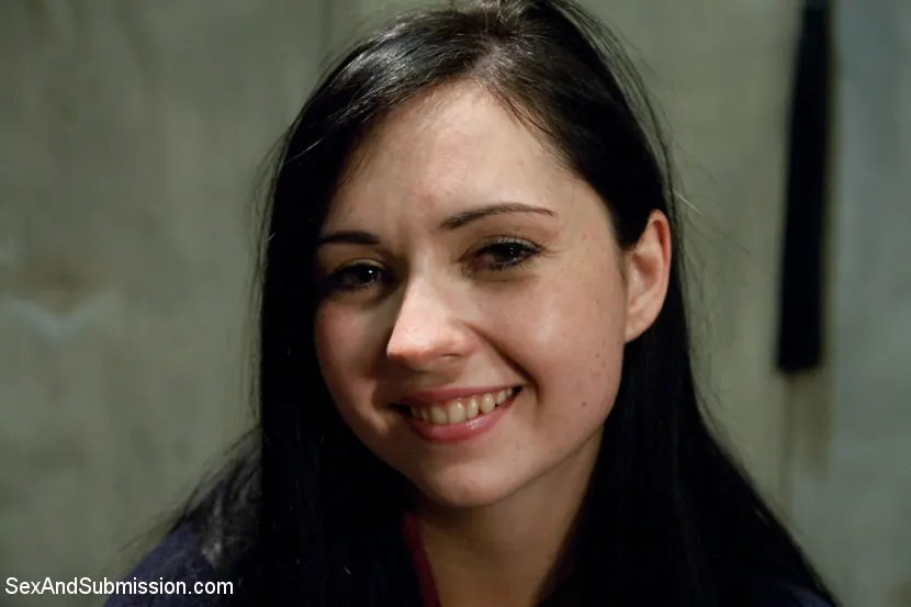 Angell Summers に '妹サマーズの罪' from 'Kink' (写真 18) Kink '妹サマーズの罪' 主演 Angell Summers (写真 18)