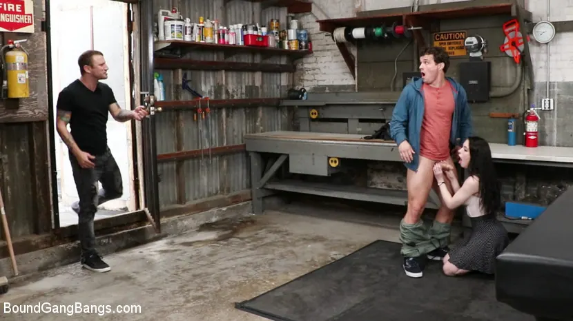 Kink 'Anna De Ville：倉庫へようこそ' 主演 Anna De Ville (写真 2)