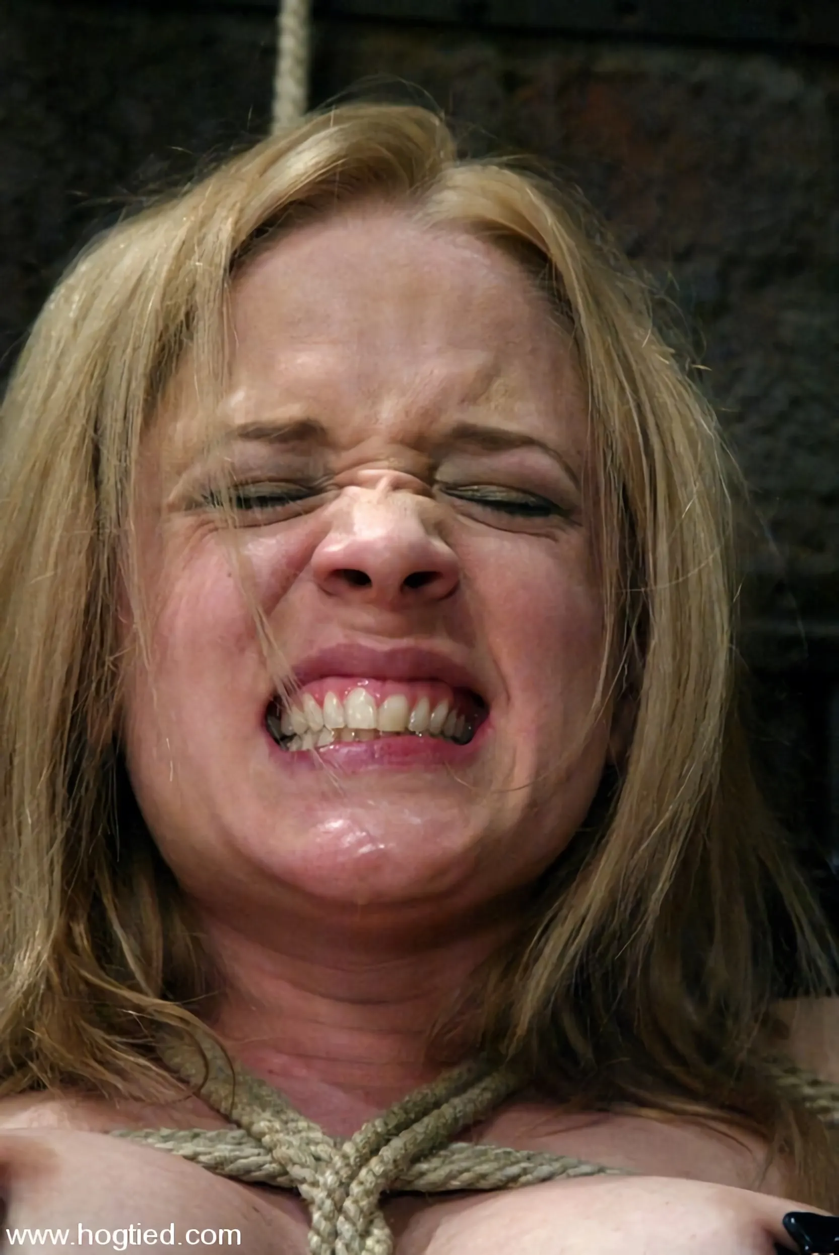 Kink 'and Sgt. Major' 主演 Anna Mills (写真 11)