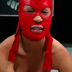 Anna Mills en 'Kink' vs. The Ninja (Miniatura 1)