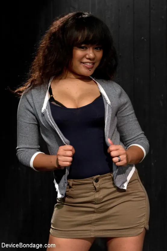 Kink '- Bitch in Heat' 主演 Annie Cruz (写真 2)