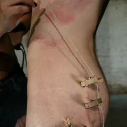 Annie Cruz in 'Kink' and Elliot Skellington (Thumbnail 5)