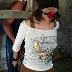 Annika in 'Kink' and Mark Davis (Thumbnail 1)