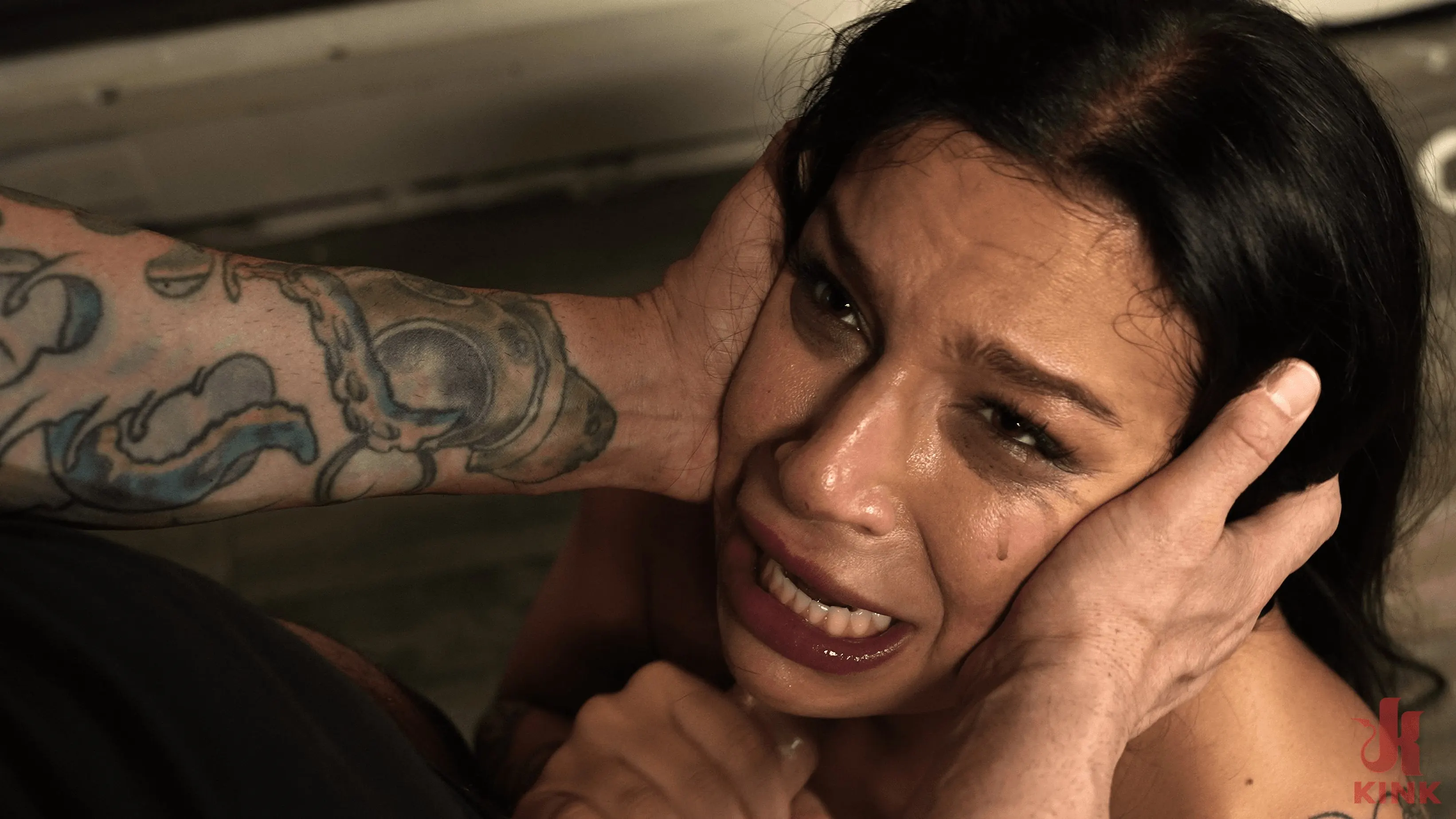 Kink 'En busca de problemas: April Olsen y Tommy Pistol' protagonizando April Olsen (foto 13)