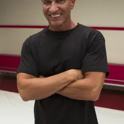 Arabelle Raphael en 'Kink' Arabelle salva el día: ¡¡¡Una zorra pervertida se llena hasta el tope y recibe 5 cargas!!! (Miniatura 16)